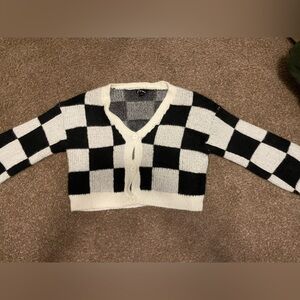 Checkered sweater, cropped, like new size YL (10-12)